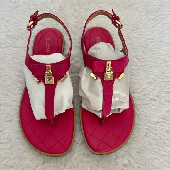 Michael Kors Pink T-Strap Sandals with Gold Hardware size 8.5 M - Picture 1 of 16